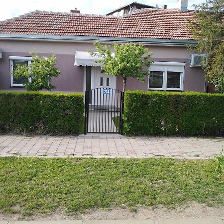 Apartman “Pod Kraljevicom” ซาเยชาร์ ภายนอก รูปภาพ