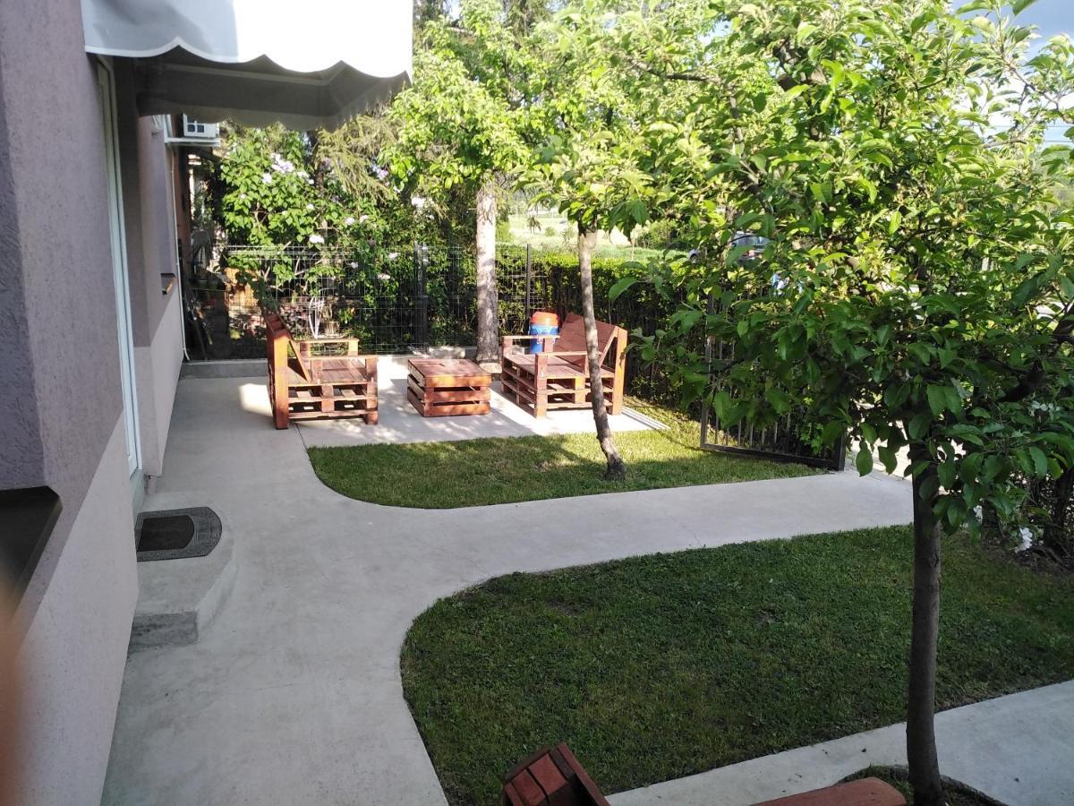 Apartman “Pod Kraljevicom” ซาเยชาร์ ภายนอก รูปภาพ
